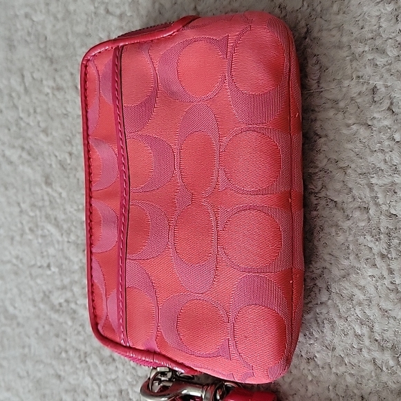 Coach Pink & Coral Poppy Collection Signature Wristlet / Card Holder - Picture 5 of 6